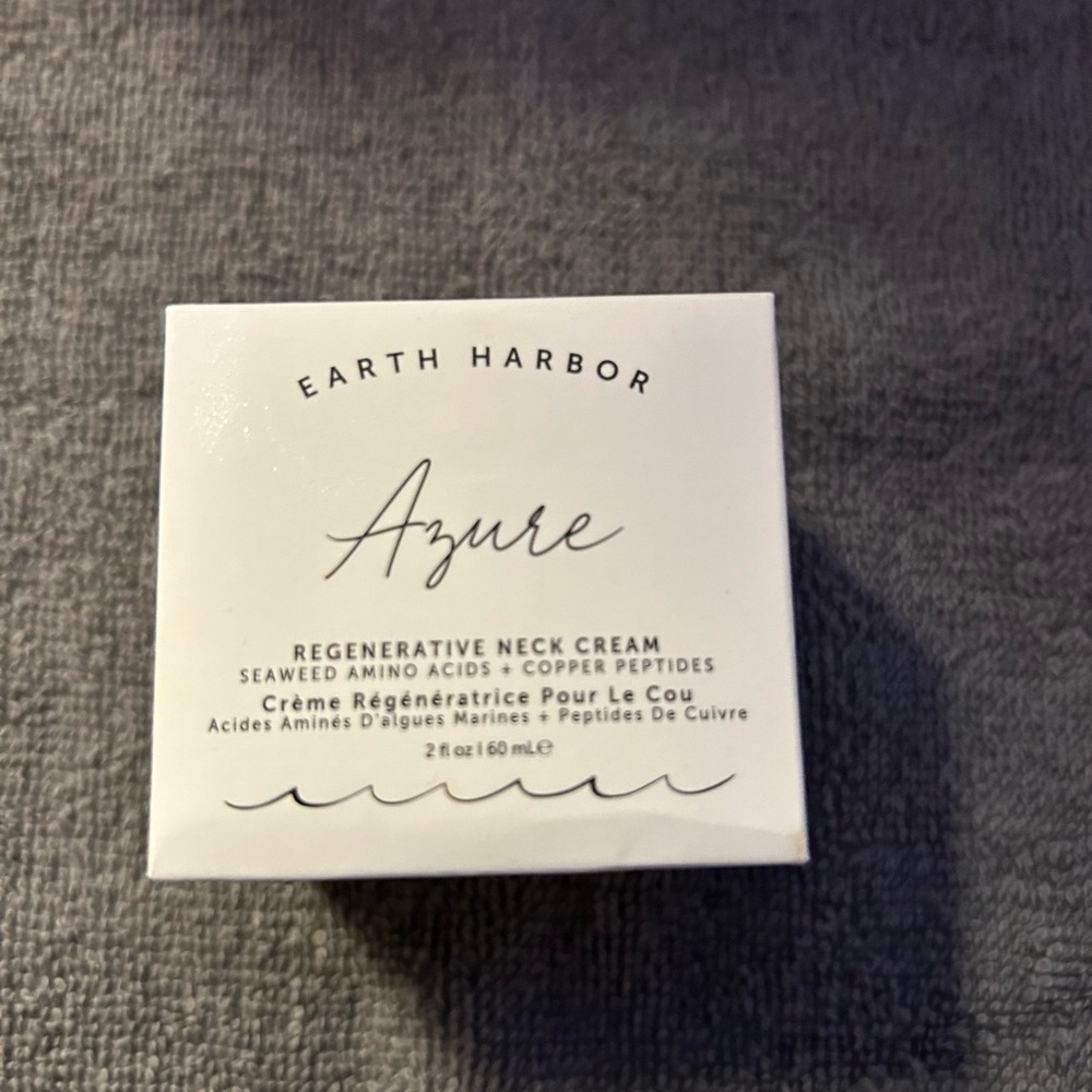 Earth Harbor Azure neck cream. NIB 2 oz - Picture 2 of 2